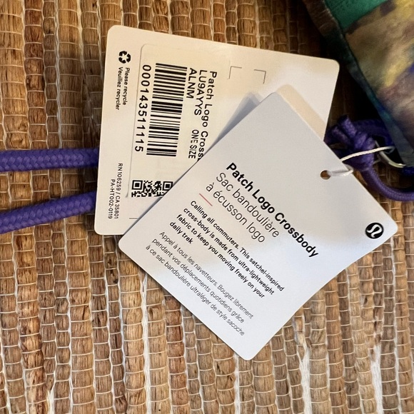 NWOT Michael Kors, Black Logo, Jet Set Camera Shoulder Bag - Picture 10 of 16